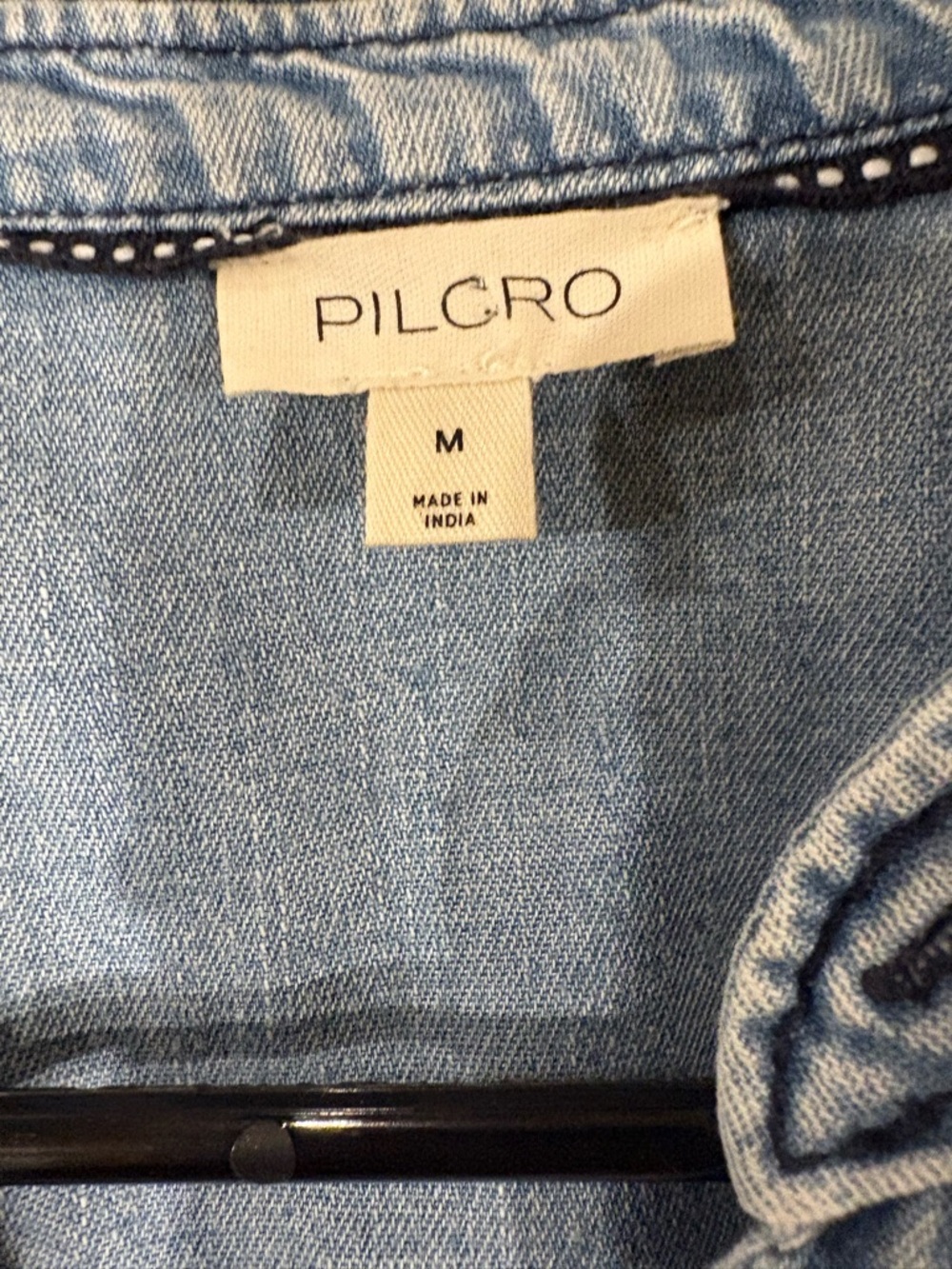 Anthropologie Pilcro Short-Sleeve Chambray Henley Shirt denim blue sz M - Picture 6 of 9